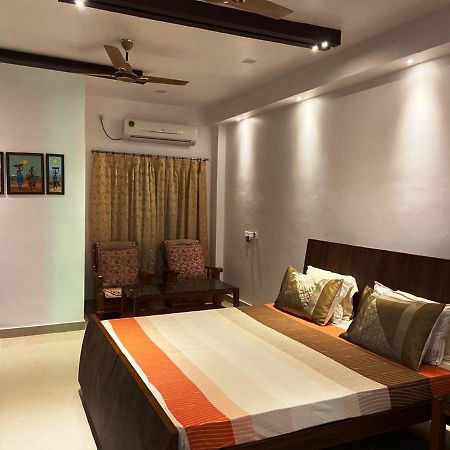 The Sunaina Varanasi Exterior foto