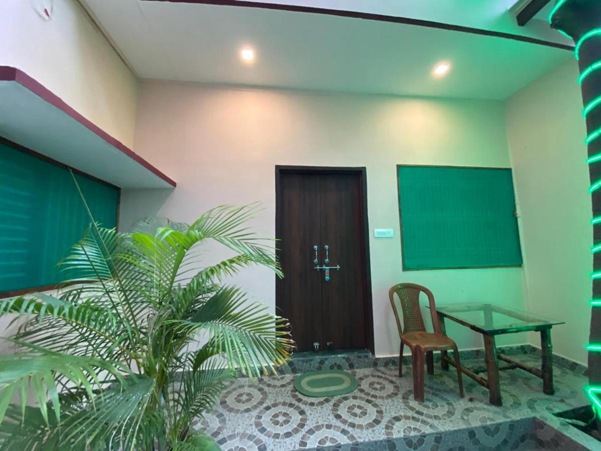 The Sunaina Varanasi Exterior foto